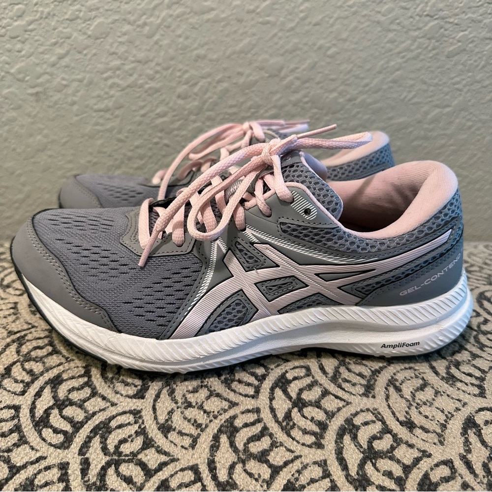 ASICS Gel Contend 7's Gray and Pink Running Shoes